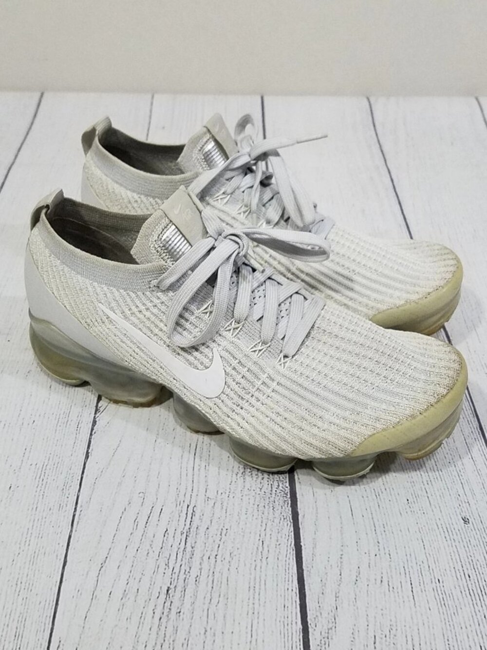Nike Air VaporMax Womens Size 9.5 Flyknit 3 Platinum Running Shoes AJ6910-100